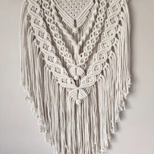 Makrama ścienna boho 35x63 cm kremowa na drążku | Handmade dekoracja ścienna